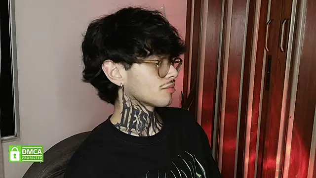 Bastiel_ live sex cam