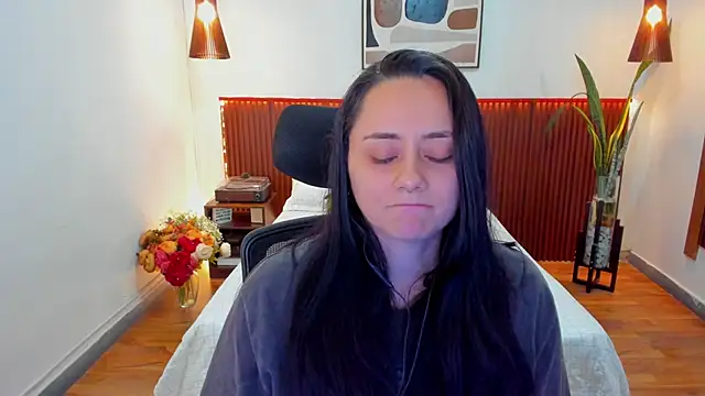 KatherineBond live sex cam