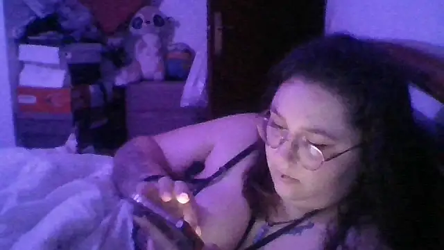 _maracr19_'s cam snapshot