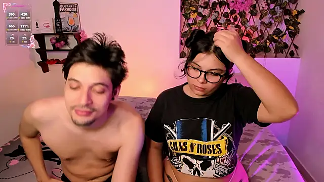 kylietimothee's cam snapshot