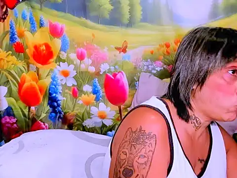 indianroxy's cam snapshot