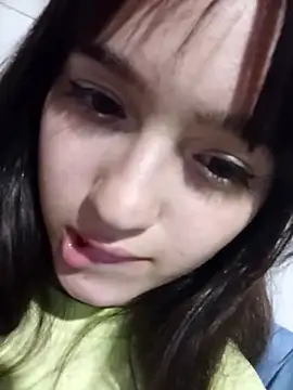 dieciochoyundia live sex cam