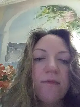 KattyLuuu's cam snapshot