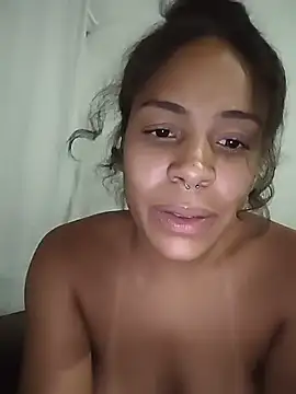 Julia_Pretinha live sex cam