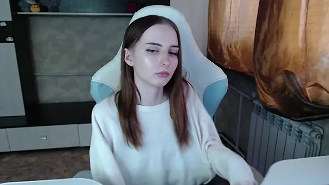 Cutti_Crystal's cam snapshot