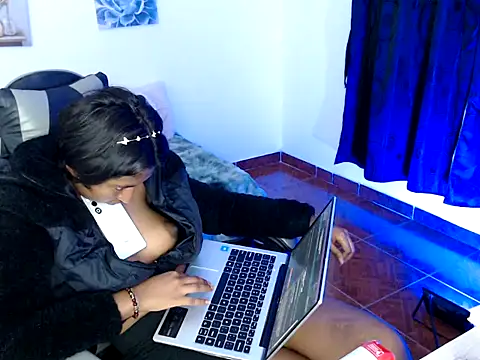 Samanta_777 live sex cam