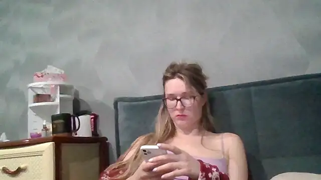 Jugira's cam snapshot