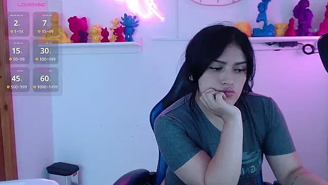 sari_belle's cam snapshot