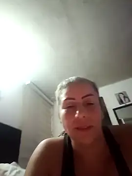 maynor_1998's cam snapshot