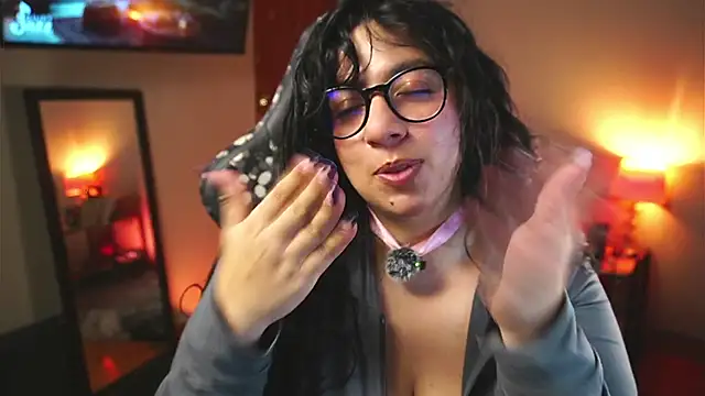 coraline_latin's cam snapshot