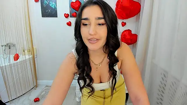 GoldenHeart_1's cam snapshot