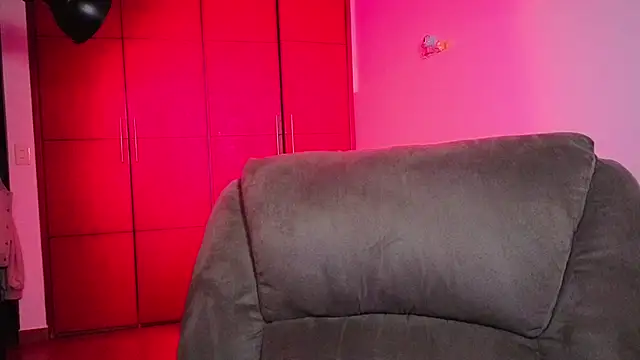 NEXT_DOOR_GIRL_'s cam snapshot