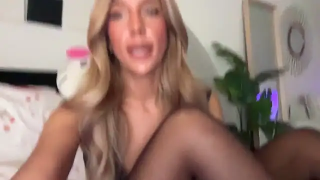 KENNIEXROSE live sex cam