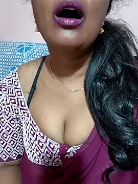 siri_tamiltelugu's cam snapshot