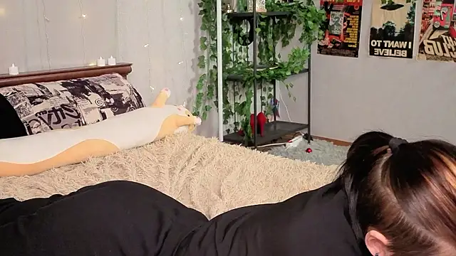 BevHanni's cam snapshot