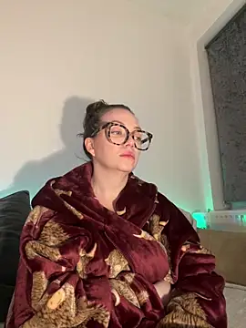 FemDom_RubyKnightXXO's cam snapshot