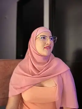 Badra_Abaid's cam snapshot