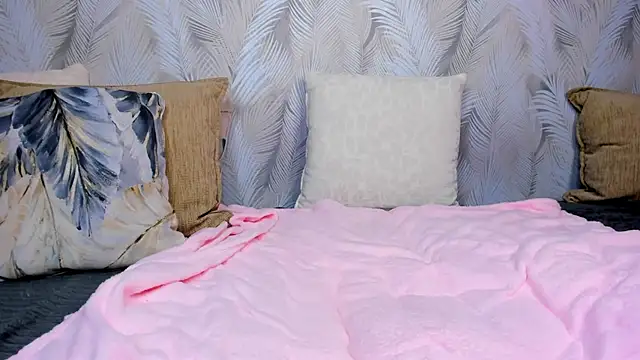 Erika_Carpenter's cam snapshot