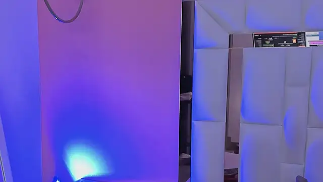 Alanna_hot3's cam snapshot