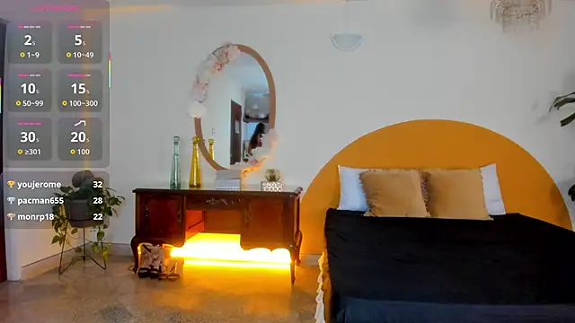 liaa_moretti_'s cam snapshot