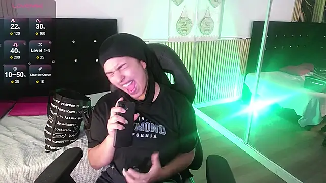 Noah_Jhonson live sex cam