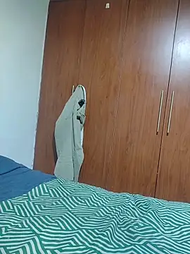 Juanstevan2724 live sex cam