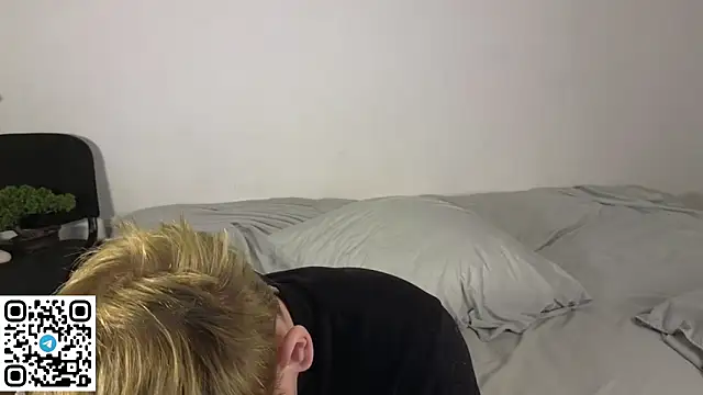 Julian_wins live sex cam