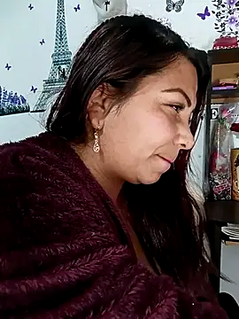 Alyona21 live sex cam