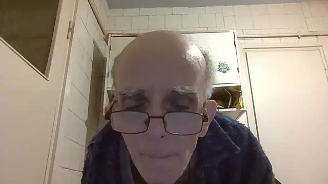 mariusica1@xh live sex cam