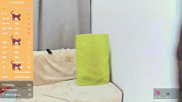 IsseyMz live sex cam