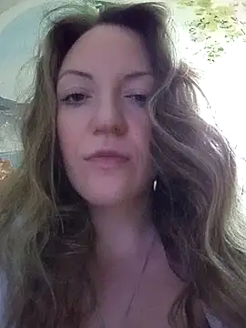 KattyLuuu's cam snapshot