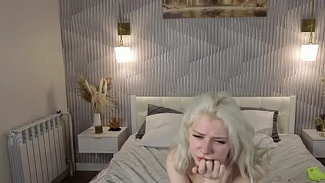 Kate_Krose's cam snapshot