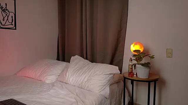 SeleneNova's cam snapshot