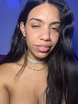 -Naomyy- live sex cam