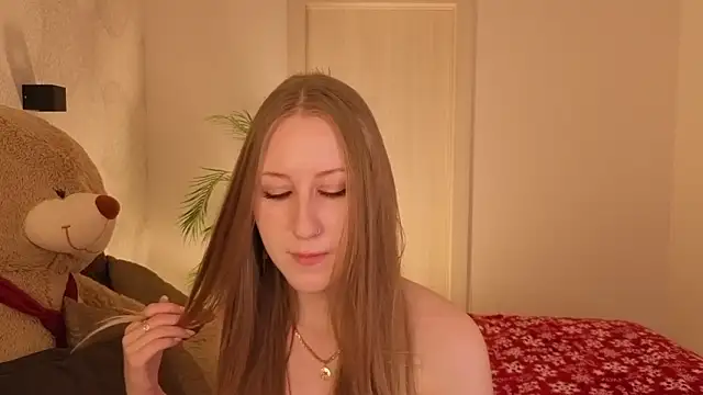 CassieReborn's cam snapshot