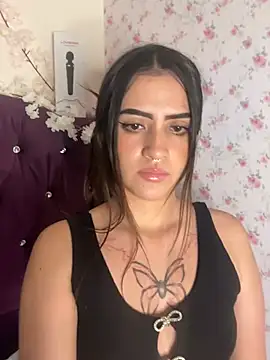 LunaaBlossom's cam snapshot