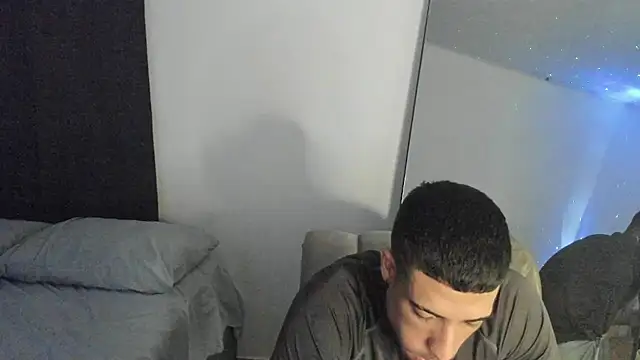 ThiagoLugo live sex cam