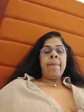 NakedMILFx's cam snapshot