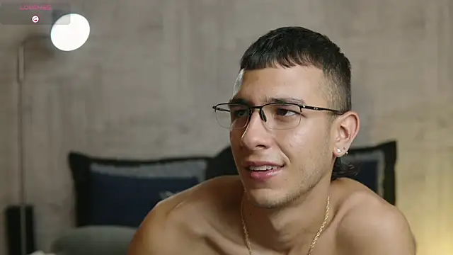 SymonPrince's cam snapshot