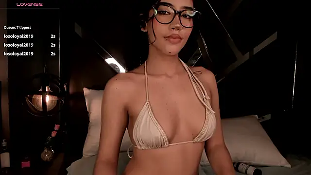 vaiolethsan__'s cam snapshot