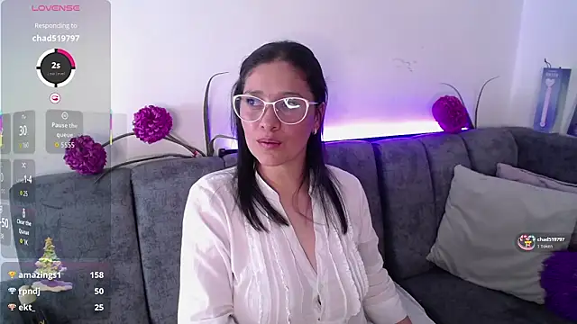 Alana_steel_1's cam snapshot