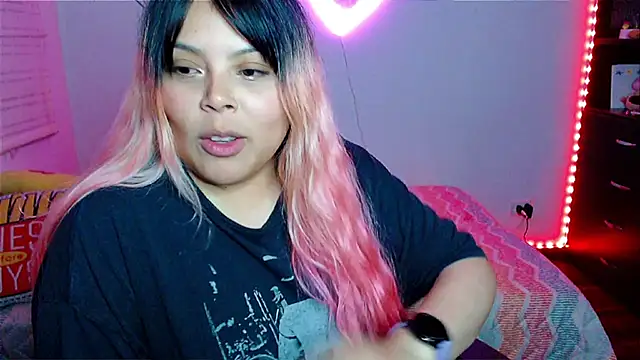 EllieMoonX's cam snapshot