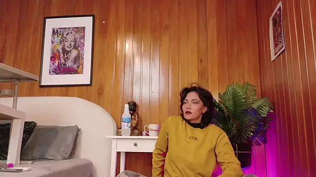 Zafiro_Gem_'s cam snapshot