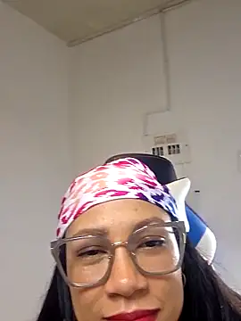 KittyKardy live sex cam