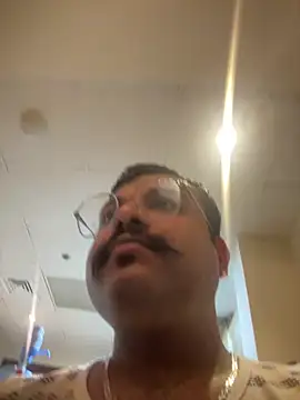 HonedGrub live sex cam