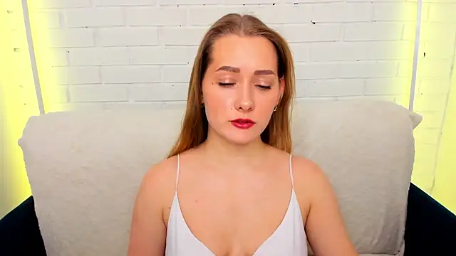 AlinaVice's cam snapshot