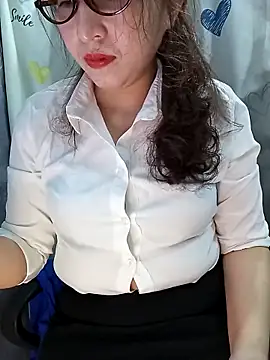 Ariana-Vy live sex cam