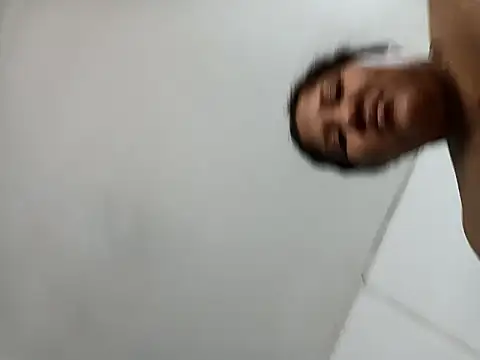 VaneandRossy's cam snapshot