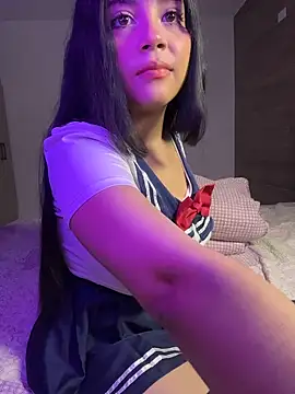 EmillieX live sex cam