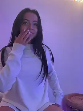 laraa_rous's cam snapshot